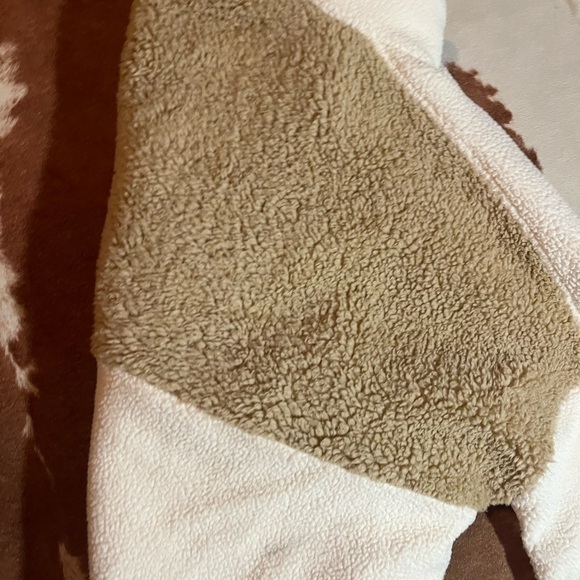 Columbia half button down 
size large 
like new - Picture 5 of 5